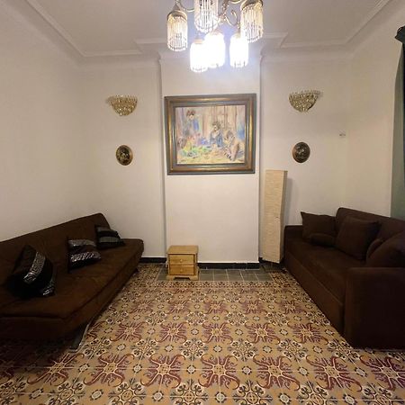 Appartement Dans Immeuble Haussmanien Algiers Buitenkant foto