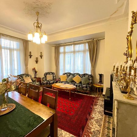 Appartement Dans Immeuble Haussmanien Algiers Buitenkant foto