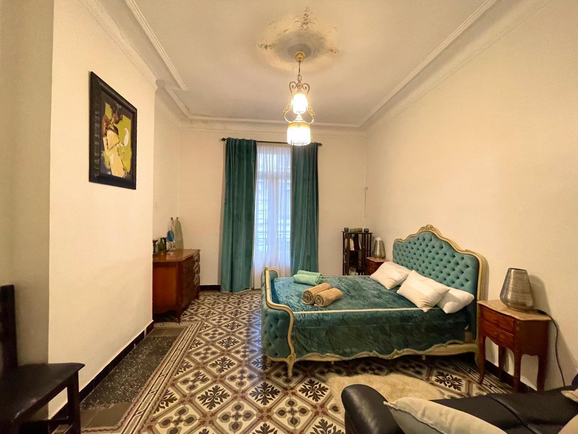 Appartement Dans Immeuble Haussmanien Algiers Buitenkant foto