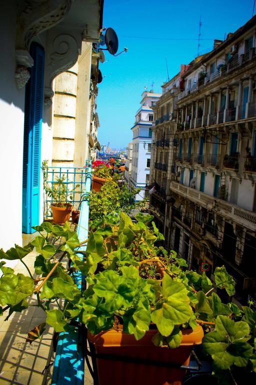 Appartement Dans Immeuble Haussmanien Algiers Buitenkant foto